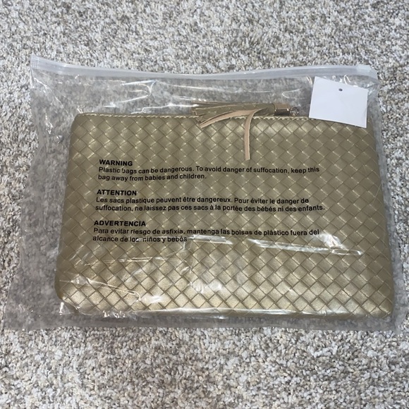 NWT Virginia Wolf Mimi Curateur Mini Woven Clutch - Picture 7 of 7